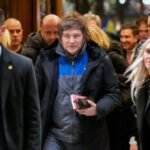 Milei quería poner un impuesto para pagarle a los acreedores de YPF