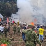 Ya son 68 los muertos por la tragedia aérea de Colombia y crece la polémica por el uso de un “avión chatarra”
