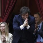 Por primera vez Milei desautoriza a su hermana y respalda a Santiago Caputo